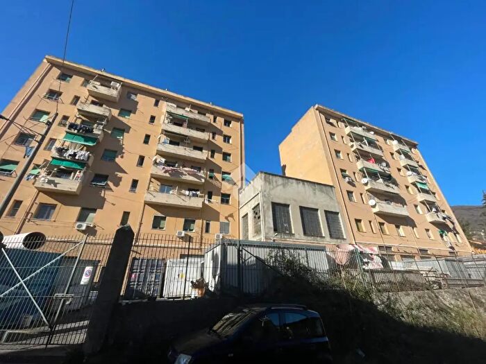 Appartamento bilocale in vendita in Salita di Pino Sottano, Genova