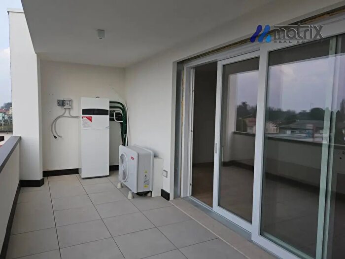 Appartamento con 8 locali in vendita in Via Argine Sinistro, Dolo