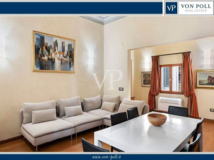 Appartamento con 5 locali in affitto in Piazza Dei Mozzi, San Niccolò, Firenze