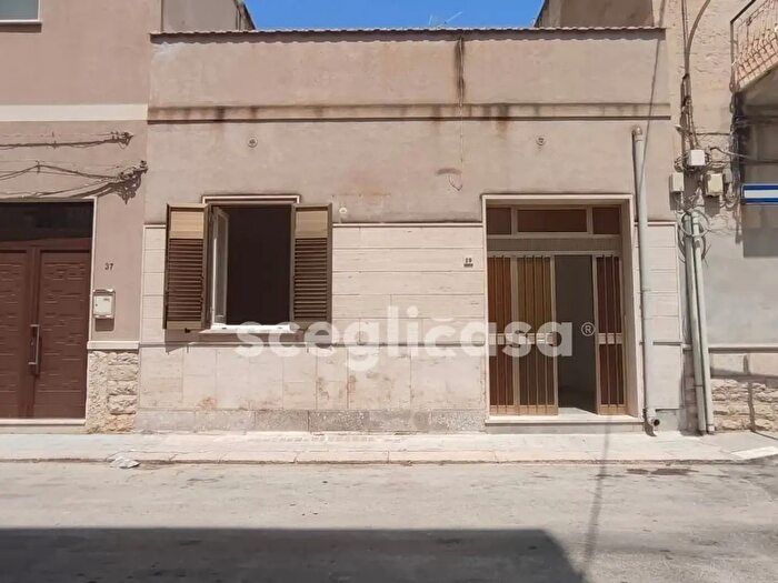 Casa trilocale in vendita in Via dei Prati, Trapani
