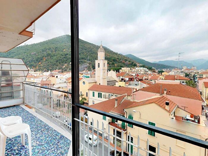 Appartamento bilocale in affitto in Via Veneto, Borghetto Santo Spirito