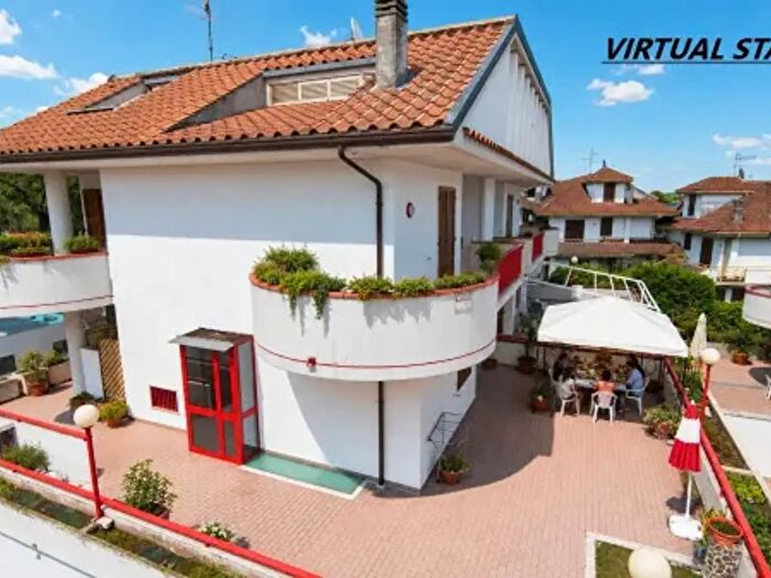 Casa con 6 locali in vendita in Via degli Anemoni, Ascoli Piceno