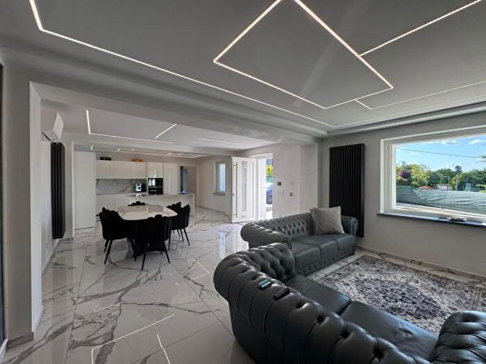 Casa con 5 locali in vendita in Frazione Revignano, Asti