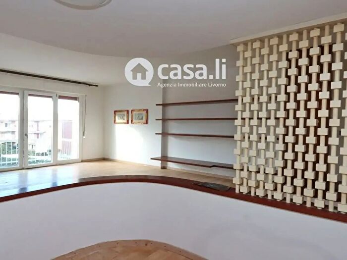 Appartamento quadrilocale in vendita in Angiolo Tommasi, Livorno