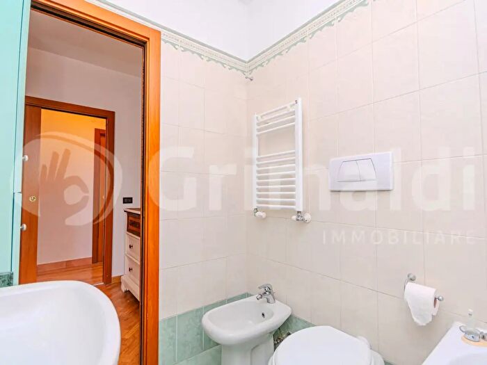 Appartamento trilocale in affitto in Via della Fotografia, Roma