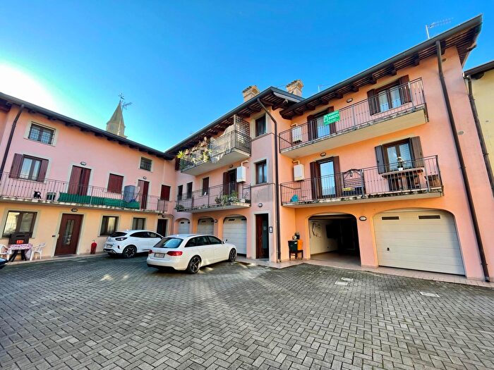 Appartamento trilocale in vendita in Vicolo Dietro Chiesa, Rivignano Teor