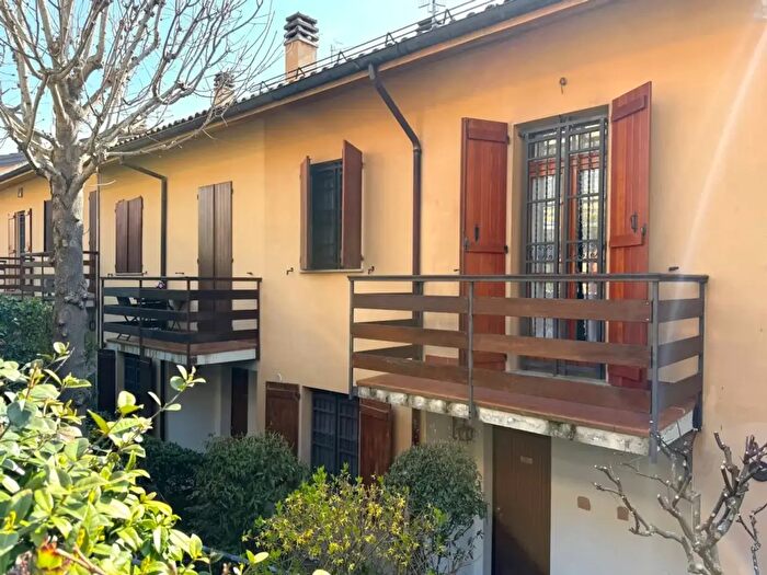 Casa con 5 locali in vendita in Via Togliatti, Monte San Pietro