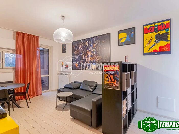 Appartamento trilocale in vendita in Via Harar, Milano