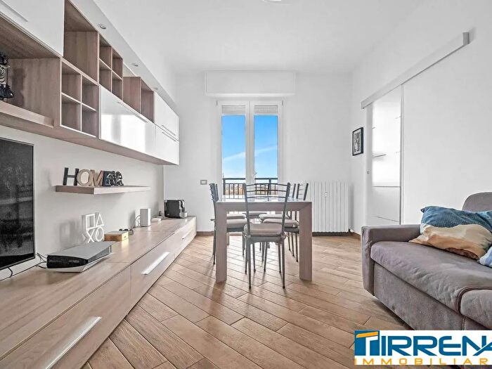 Appartamento trilocale in vendita in Cascina