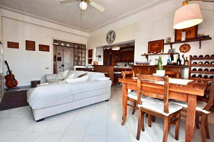 Appartamento con 5 locali in vendita in Venturina Terme Campiglia Marittima Livorno, Campiglia Marittima