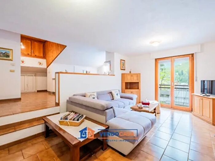 Appartamento trilocale in vendita in Via Giovanni Battista Morena, Limone Piemonte