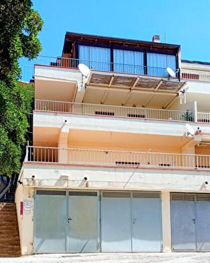 Appartamento trilocale in vendita in Viale Cristoforo Colombo, Dorgali