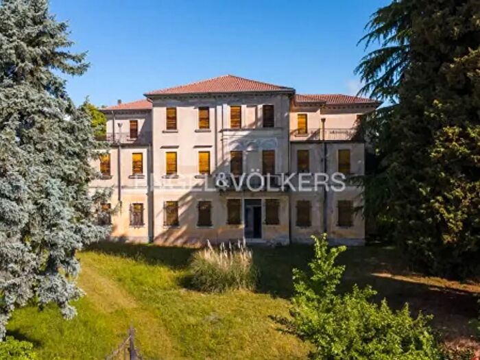 Casa con 6 locali in vendita in Via Feltrina, Crocetta Del Montello