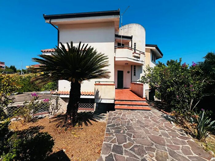 Casa con 5 locali in vendita in Via Filanda, Briatico