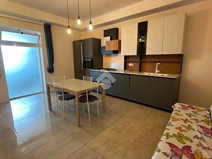 Appartamento trilocale in affitto in Vicolo Piscitelli, Gragnano