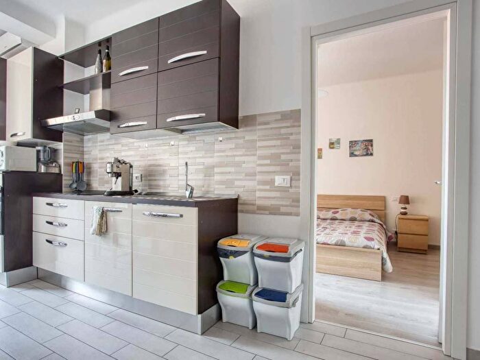 Appartamento bilocale in affitto in Via Melchiorre Delfico, Ghisolfa Mac Mahon, Milano