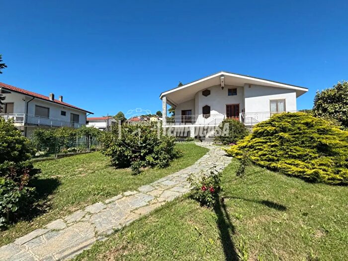Casa con 5 locali in vendita in Via San Paolo, Cerrina