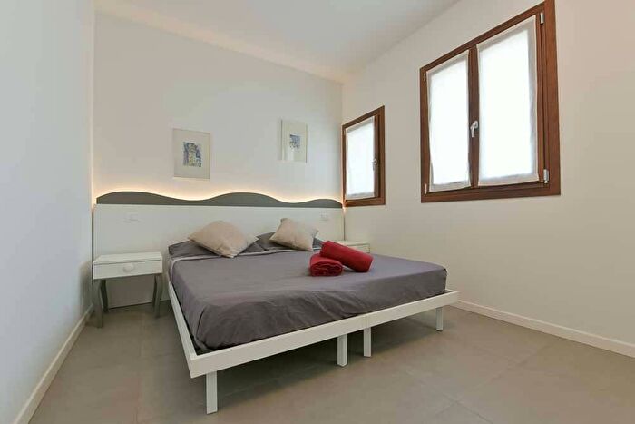 Appartamento trilocale in affitto in Via Orlanda, Aeroporto Ca Noghera, Venezia