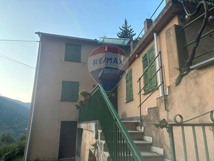 Casa con 6 locali in vendita in Via della Libertà, Bargagli