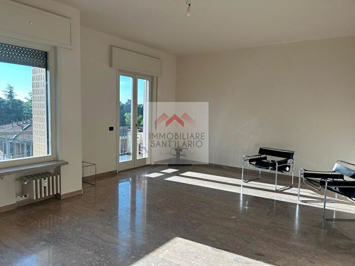 Appartamento quadrilocale in affitto in Viale Duca Alessandro, Parma