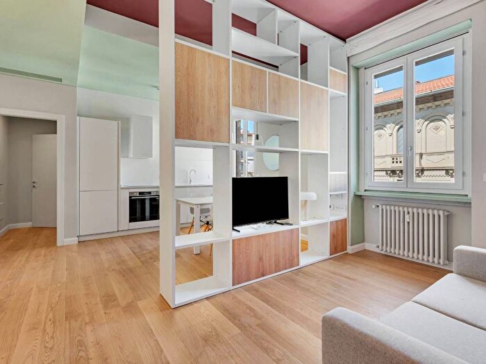 Appartamento monolocale in affitto in Via Trincea delle Frasche, Corso San Gottardo, Milano