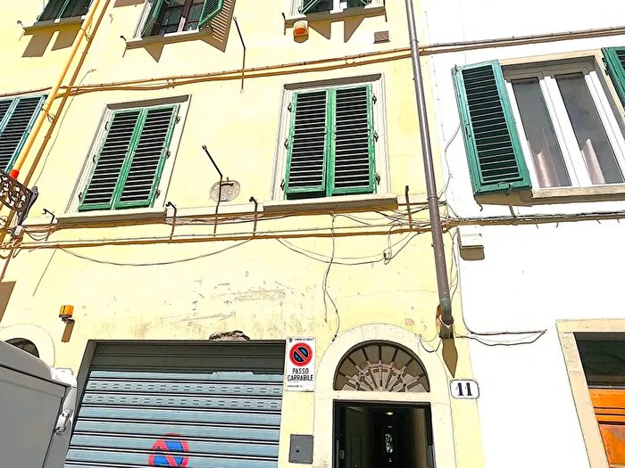 Appartamento trilocale in vendita in Via San Zanobi, Firenze
