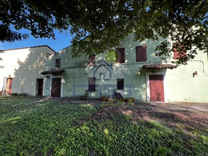 Casa con 6 locali in vendita in Via Roma, Tornata