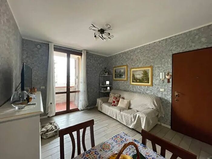 Appartamento trilocale in vendita in Via Emilia Romagna, Uzzano