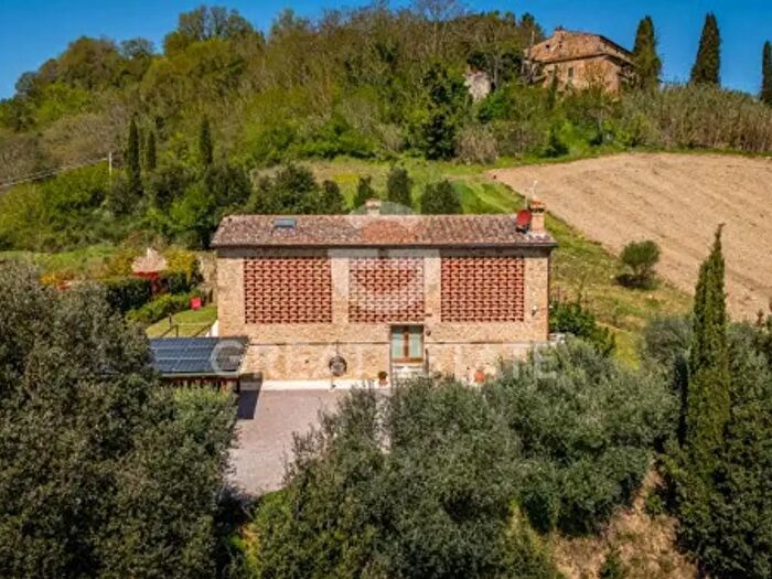 Casa con 6 locali in vendita in Piazza della Cisterna, San Gimignano