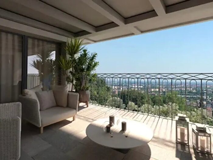 Appartamento quadrilocale in vendita in Via San Martino della Pigrizia, Bergamo