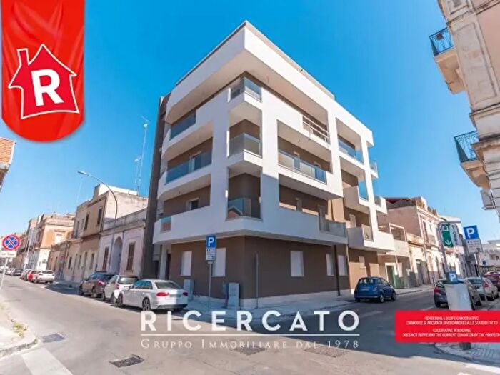 Appartamento quadrilocale in vendita in Via Novembre, Lecce