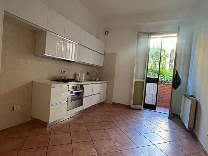 Appartamento trilocale in affitto in Via Antonio Zannoni, Saragozza fuori Porta, Bologna