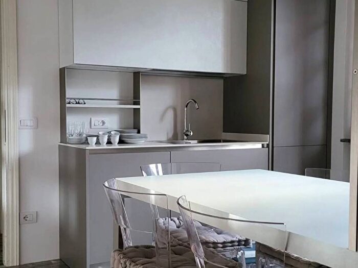 Casa con 5 locali in affitto in Via P Nardini, Roma Imperiale, Forte dei Marmi