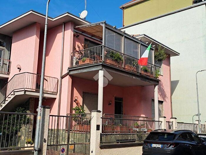 Appartamento bilocale in affitto in Via Ugo Foscolo, Vimodrone