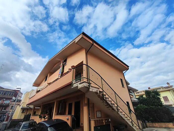 Appartamento trilocale in vendita in Via Daniele Manin, Guidonia Montecelio