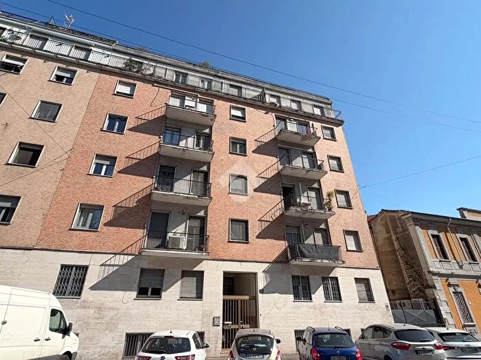 Appartamento monolocale in vendita in Via Friuli, Milano