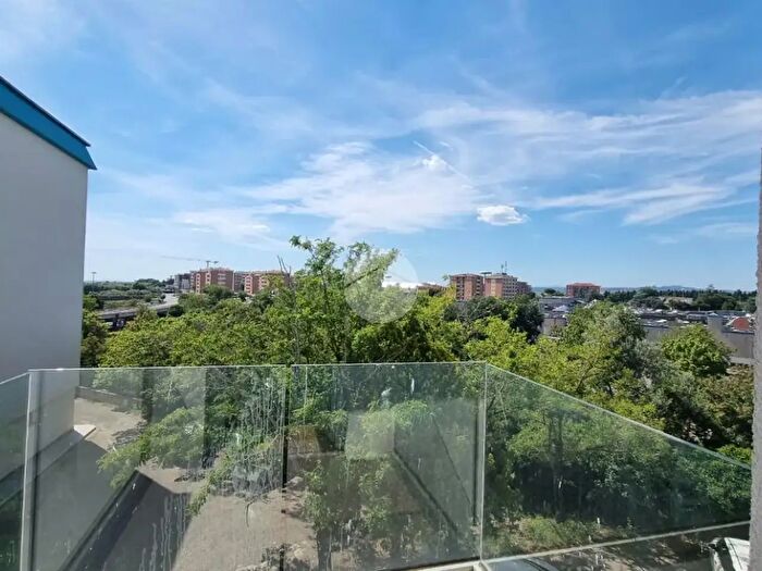 Appartamento con 5 locali in vendita in Via Domenico Corvi, Viterbo