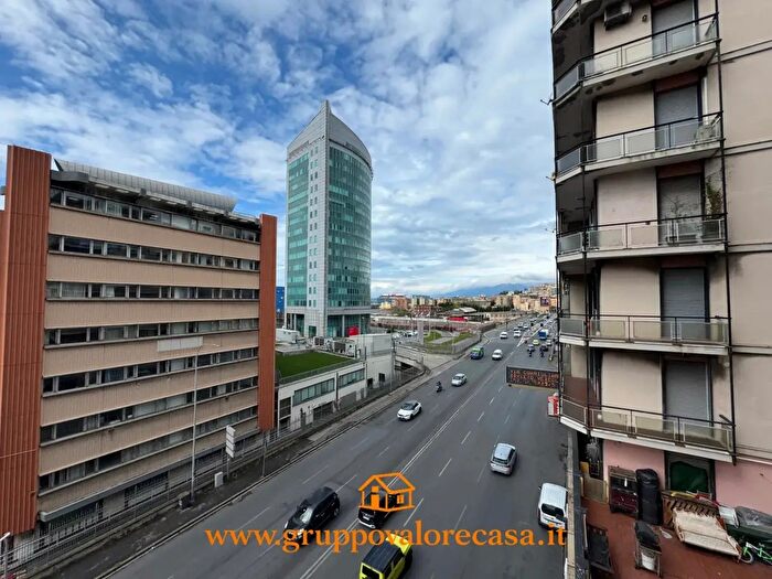 Appartamento quadrilocale in vendita in Genova