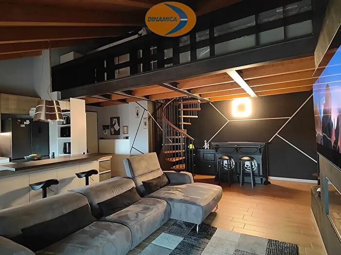 Appartamento bilocale in vendita in Via Greppi, Casatenovo