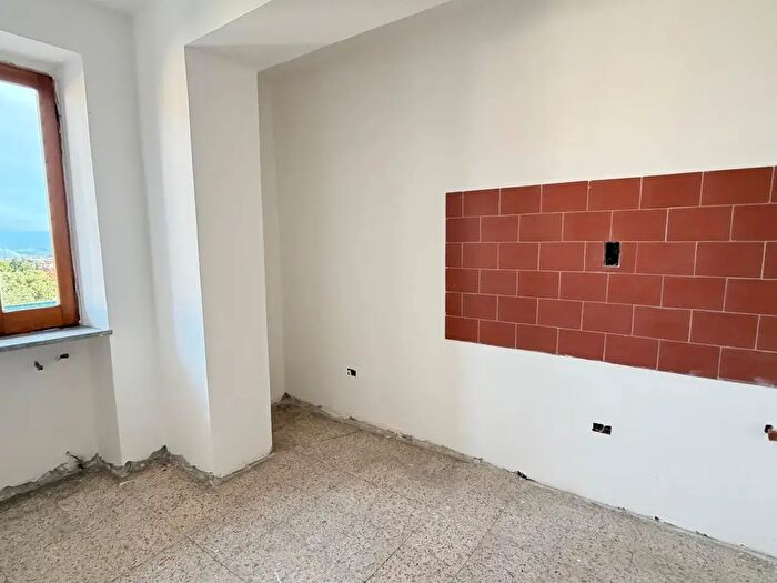 Appartamento trilocale in vendita in Via Guglielmo Marconi, Lamezia Terme