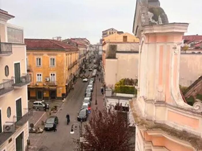 Appartamento trilocale in vendita in Via Roma, Aversa