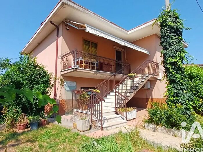 Casa con 6 locali in vendita in Via Don Luigi Sturzo, Sona