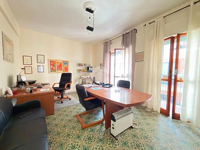 Appartamento quadrilocale in vendita in Via Roma, Caserta