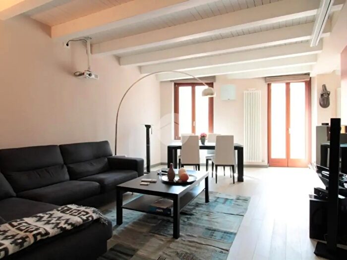 Appartamento quadrilocale in affitto in Via XX Settembre, Verona