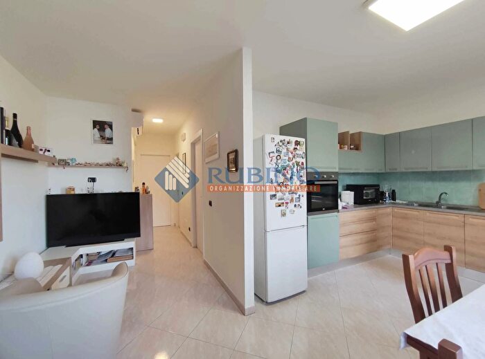 Appartamento trilocale in vendita in Via Turati, Monopoli