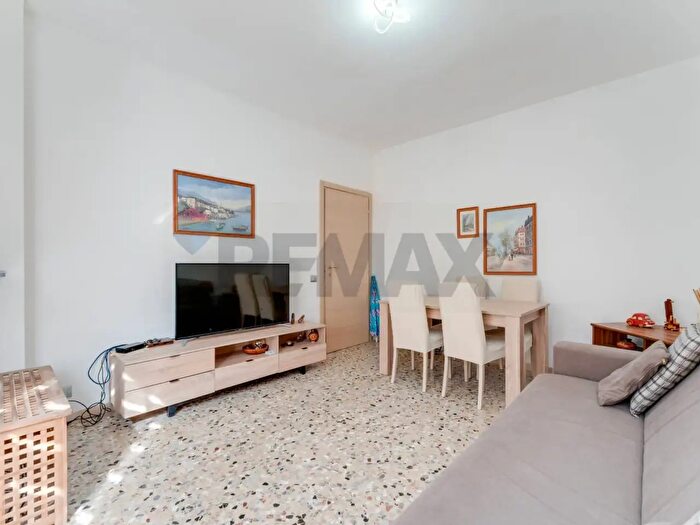 Appartamento bilocale in vendita in Via San Defendente, Roncola