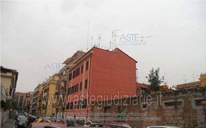 Appartamento bilocale in vendita in Via Natale Palli, Roma