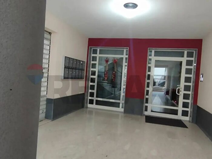 Appartamento con 6 locali in vendita in Via Fisicara, Caltagirone