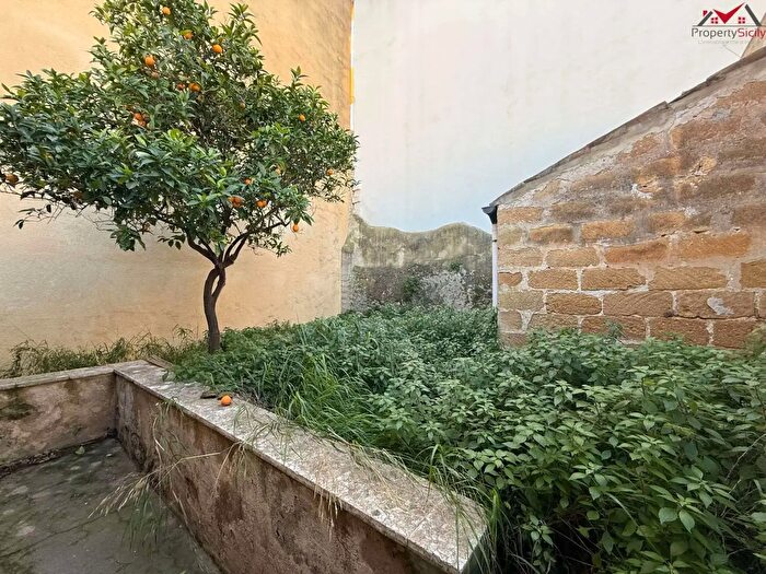 Casa quadrilocale in vendita in Realmonte