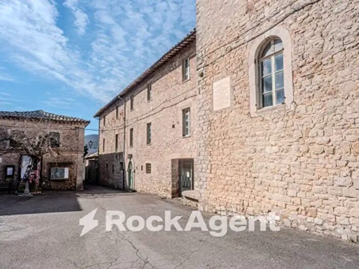 Casa con 6 locali in vendita in Località Morruzze, Baschi